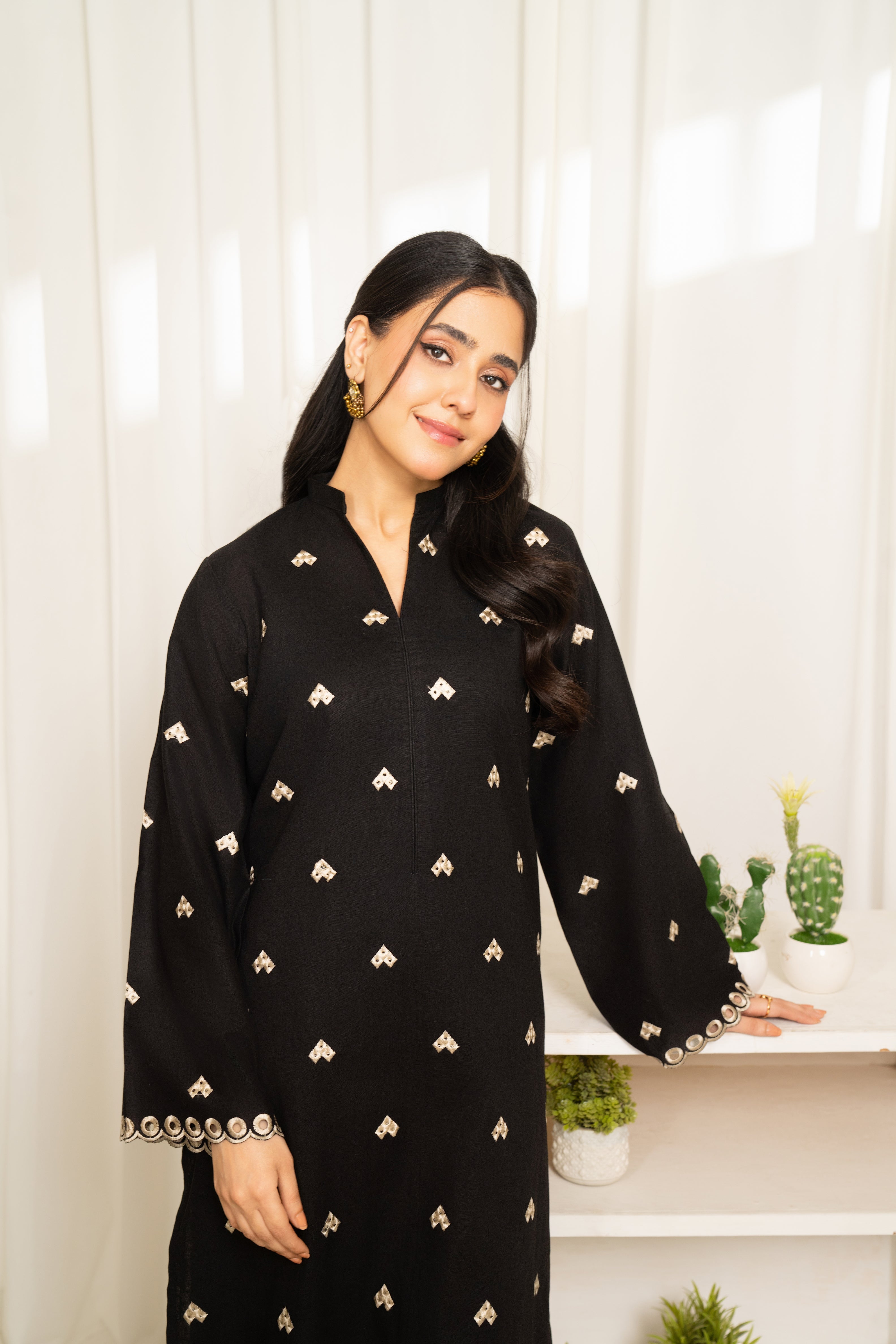 Noir Zahra 2Pc (30% OFF)